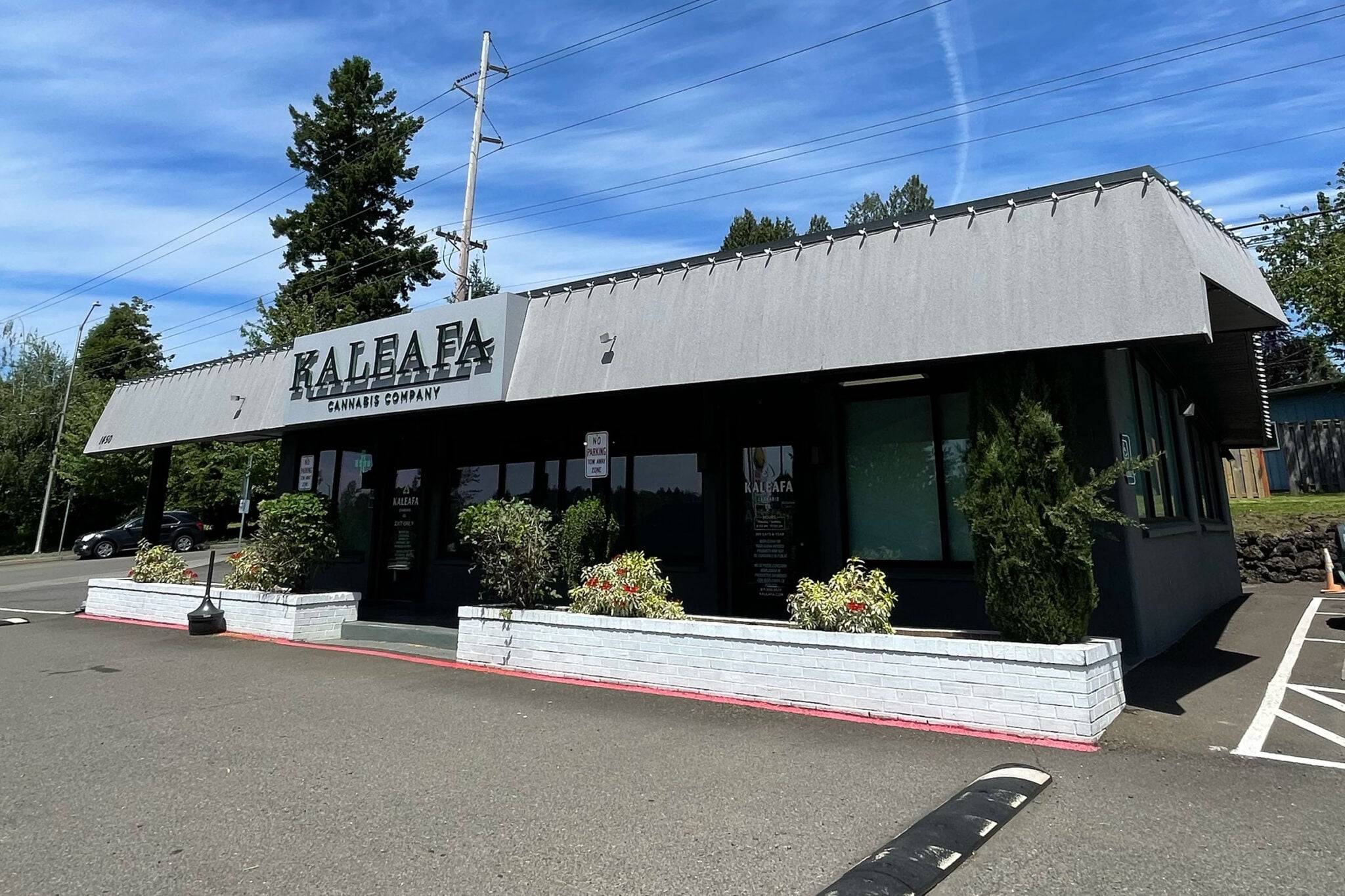 Kaleafa Cannabis Company - Glisan, Portland